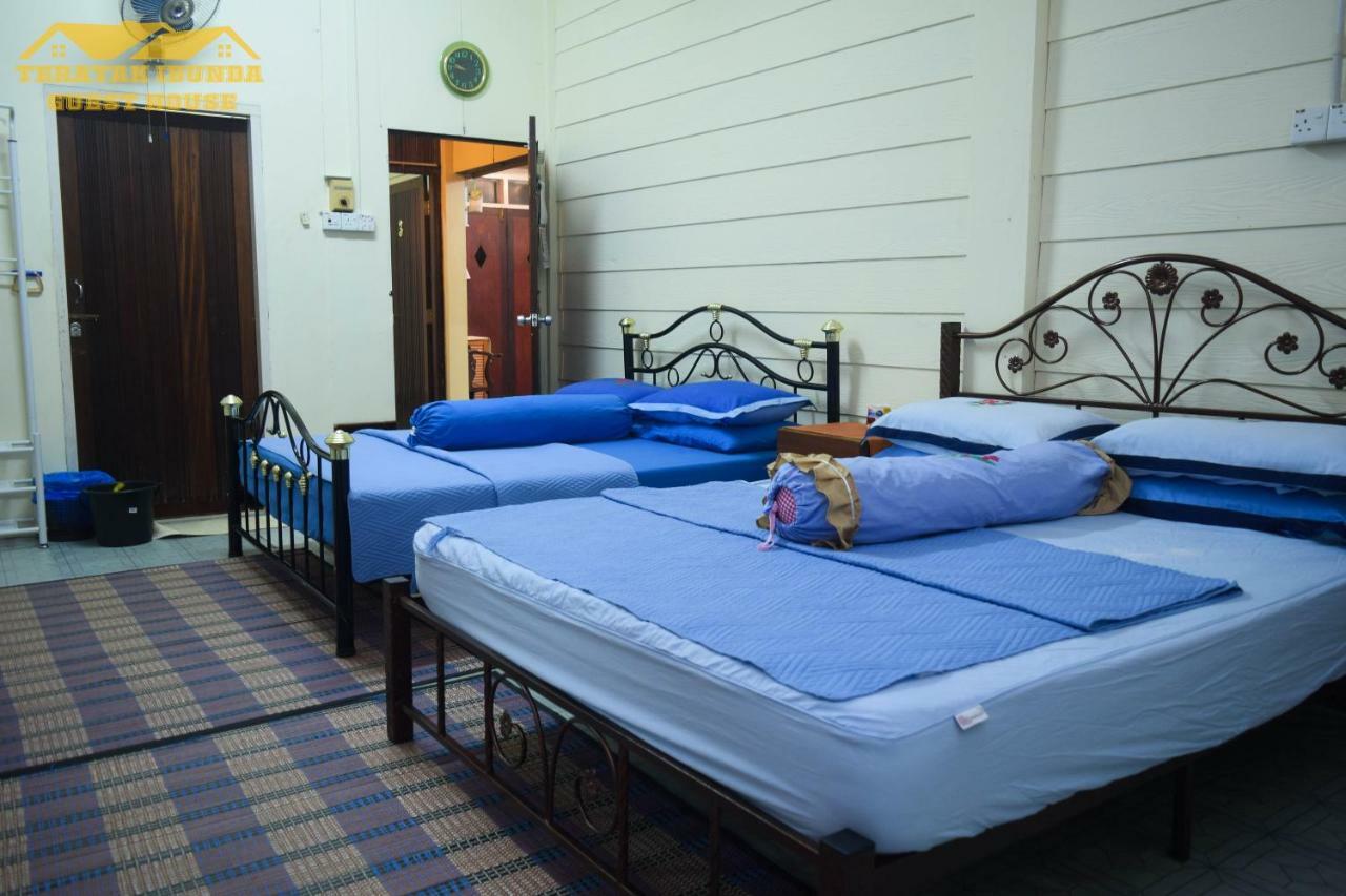 Teratak Ibunda Guest House Kota Bharu Exterior photo