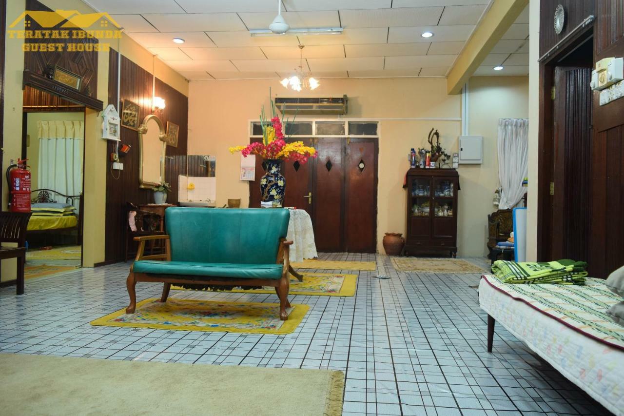 Teratak Ibunda Guest House Kota Bharu Exterior photo